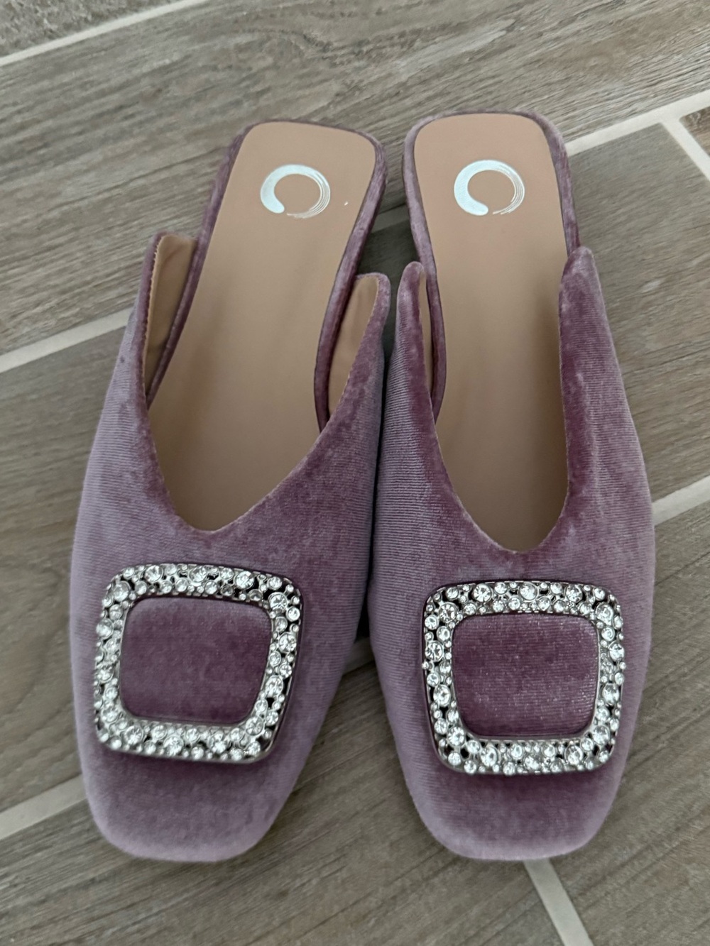 Journee Sonnia Mules Lilac Velvet Slip-On Mules with Crystal Buckle Sz 8.5